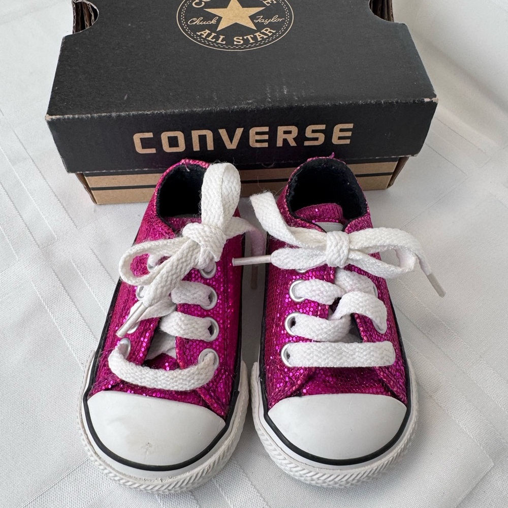 Converse Pink and White Sneakers Classic Low-Top Design